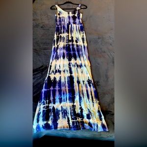 SO Tie-Dye Maxi Dress